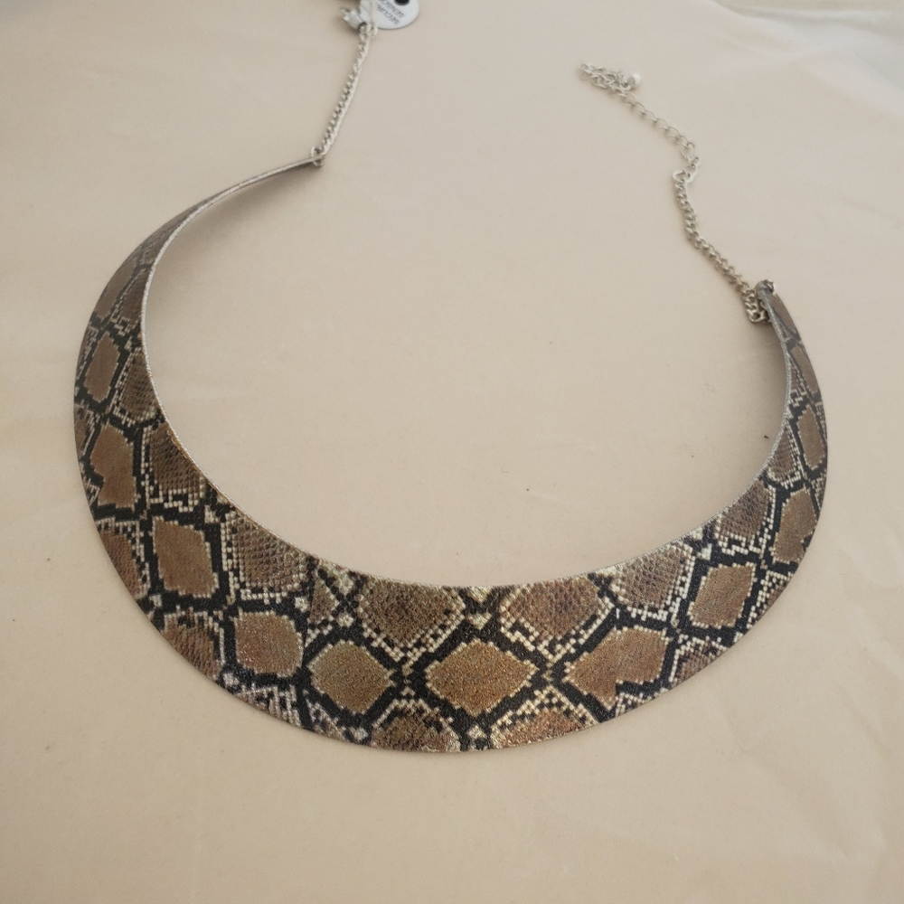 Snake skin collar - Picture 4 of 5